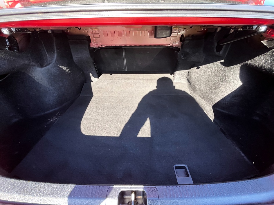 2019 Toyota Camry SE - Photo 13