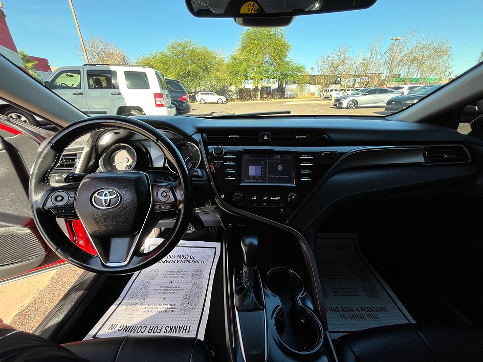 2019 Toyota Camry SE - Photo 22