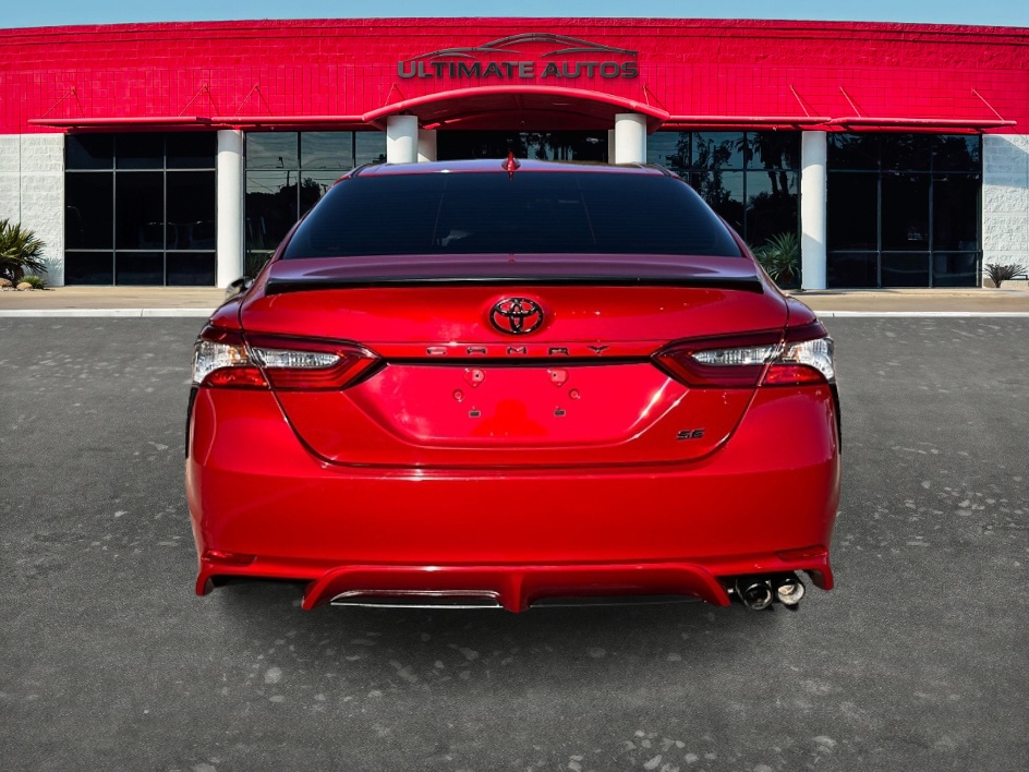 2019 Toyota Camry SE - Photo 8