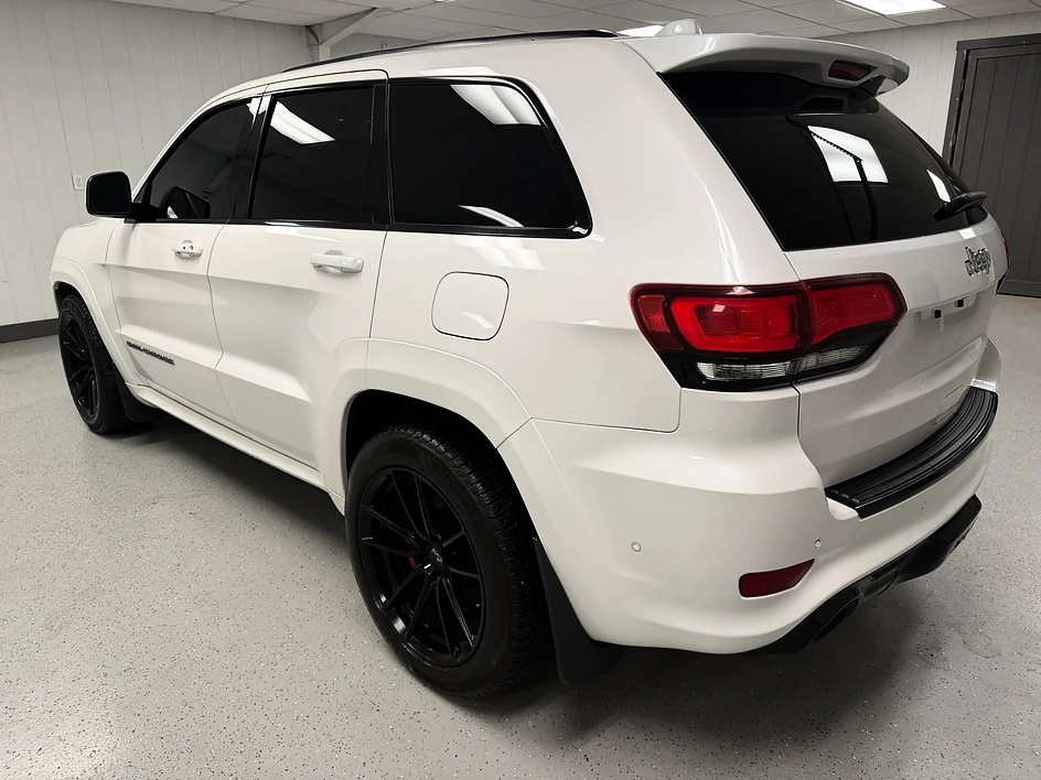 2017 Jeep Grand Cherokee SRT - Photo 6