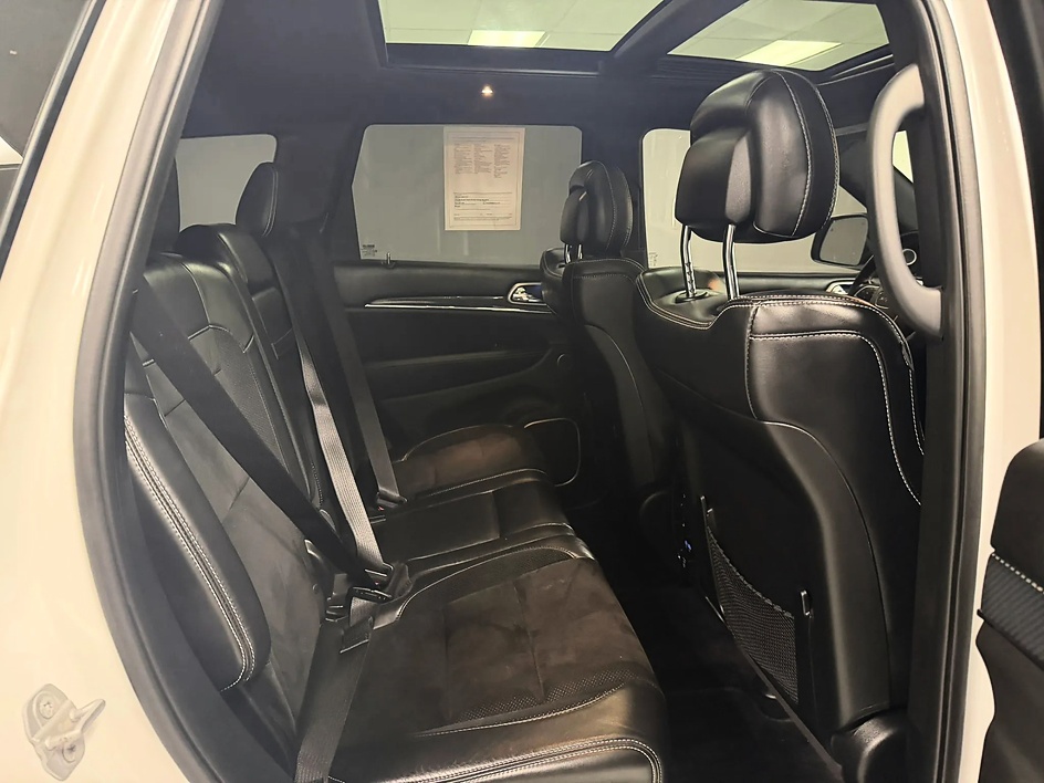 2017 Jeep Grand Cherokee SRT - Photo 7