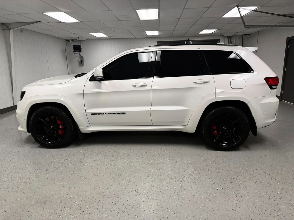 2017 Jeep Grand Cherokee SRT - Photo 15