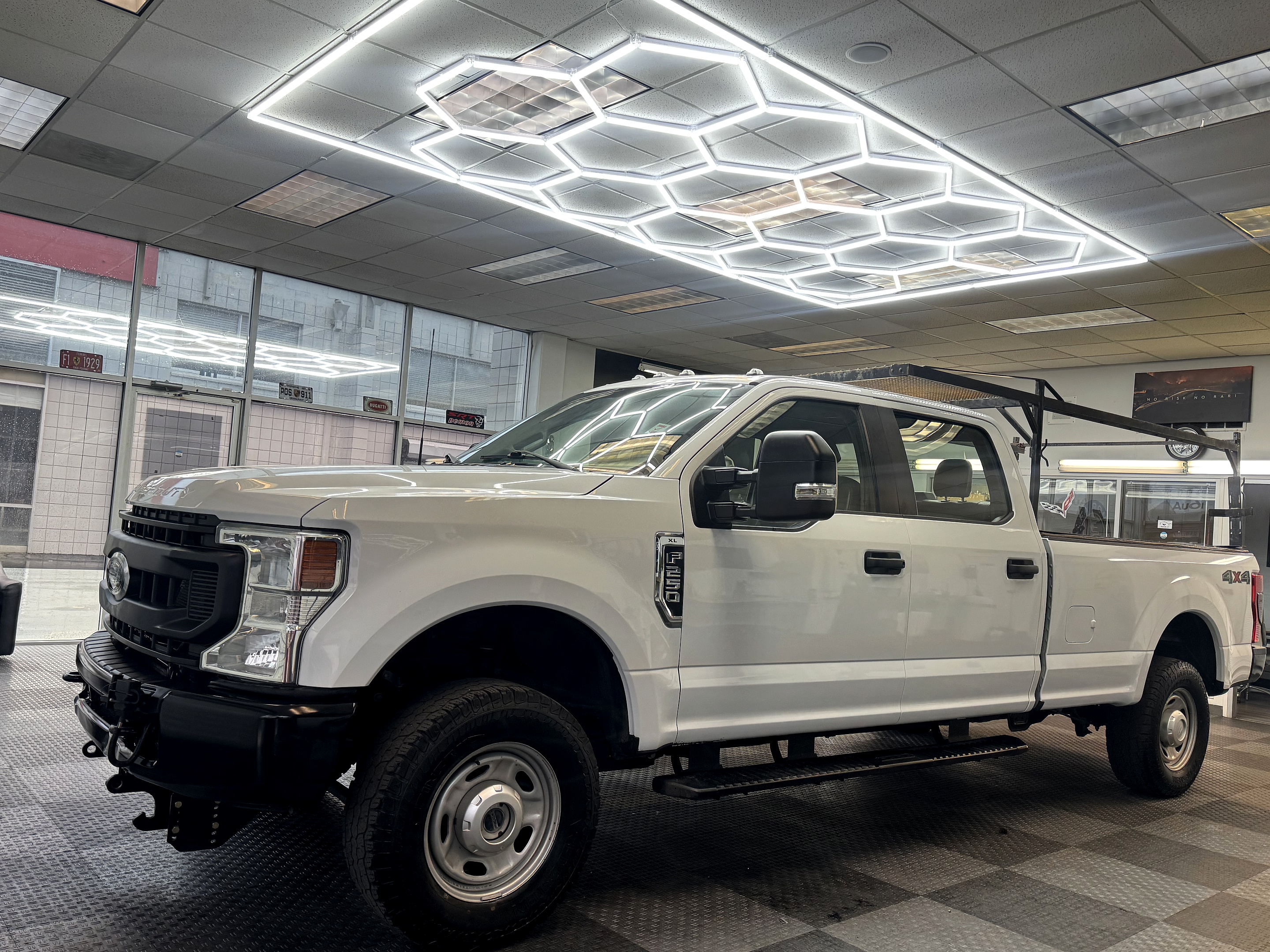 2022 Ford F-250 Super Duty XL's photo