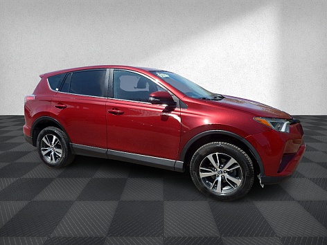 2018 Toyota RAV4 XLE's photo