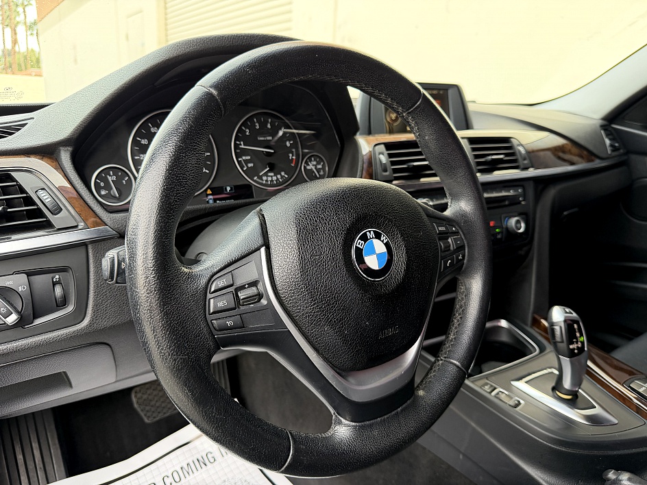 2015 BMW 3 Series 328i - Photo 16