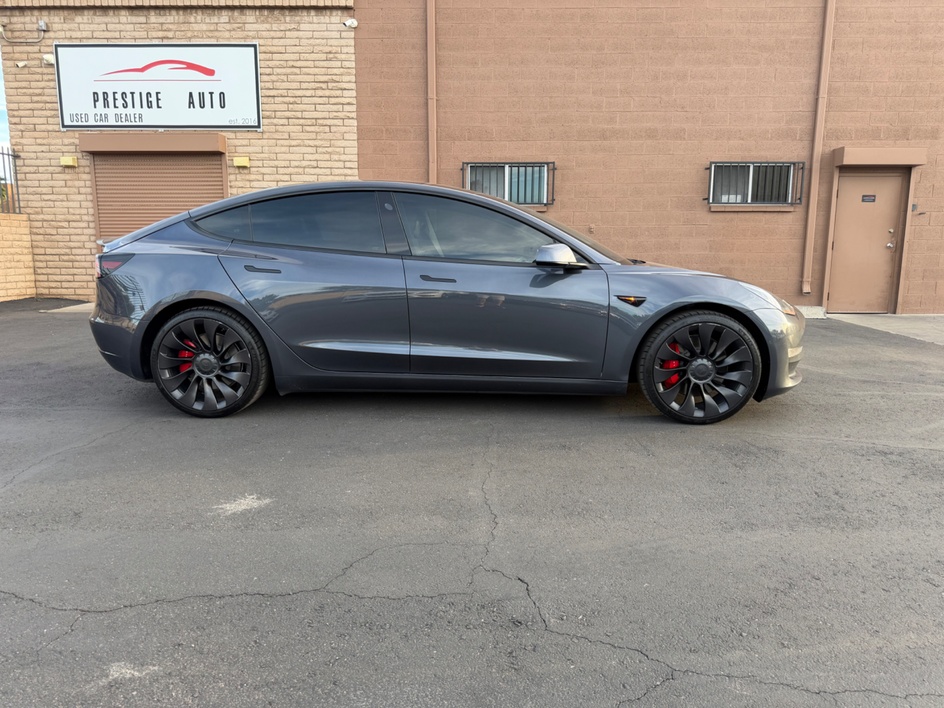 2022 Tesla Model 3 Performance Dual Motor All-Wheel Drive's photo