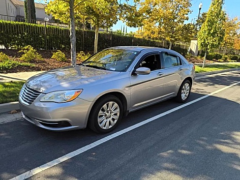 2014 Chrysler 200 LX