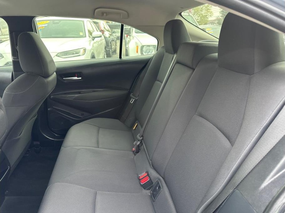 2021 Toyota Corolla LE - Photo 11