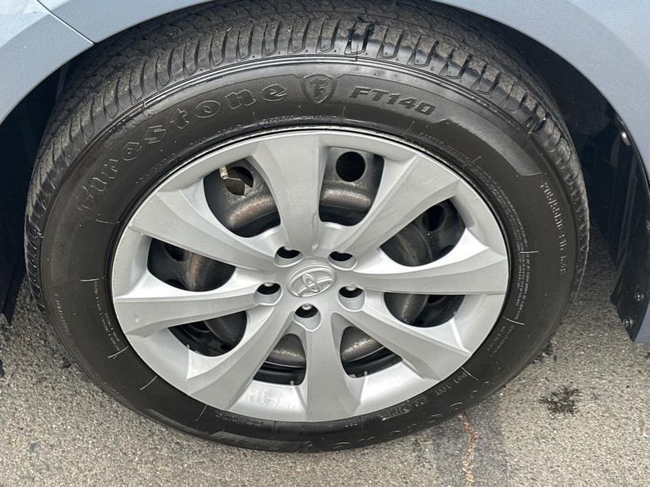 2021 Toyota Corolla LE - Photo 9