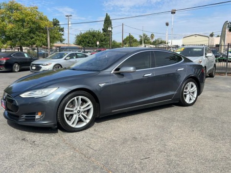 2014 Tesla Model S S's photo