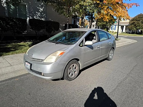 2005 Toyota Prius Base