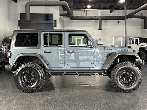 2025 Jeep Wrangler 4xe's photo
