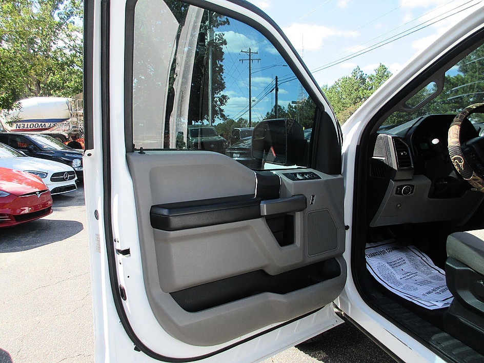 Ford F-150 photo 9