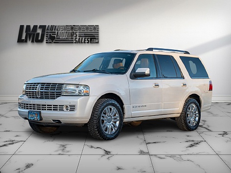 2012 Lincoln Navigator Base