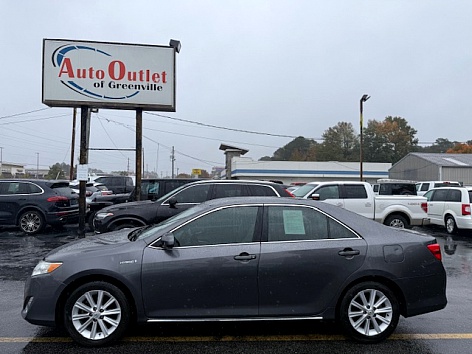 2013 Toyota Camry LE Hybrid