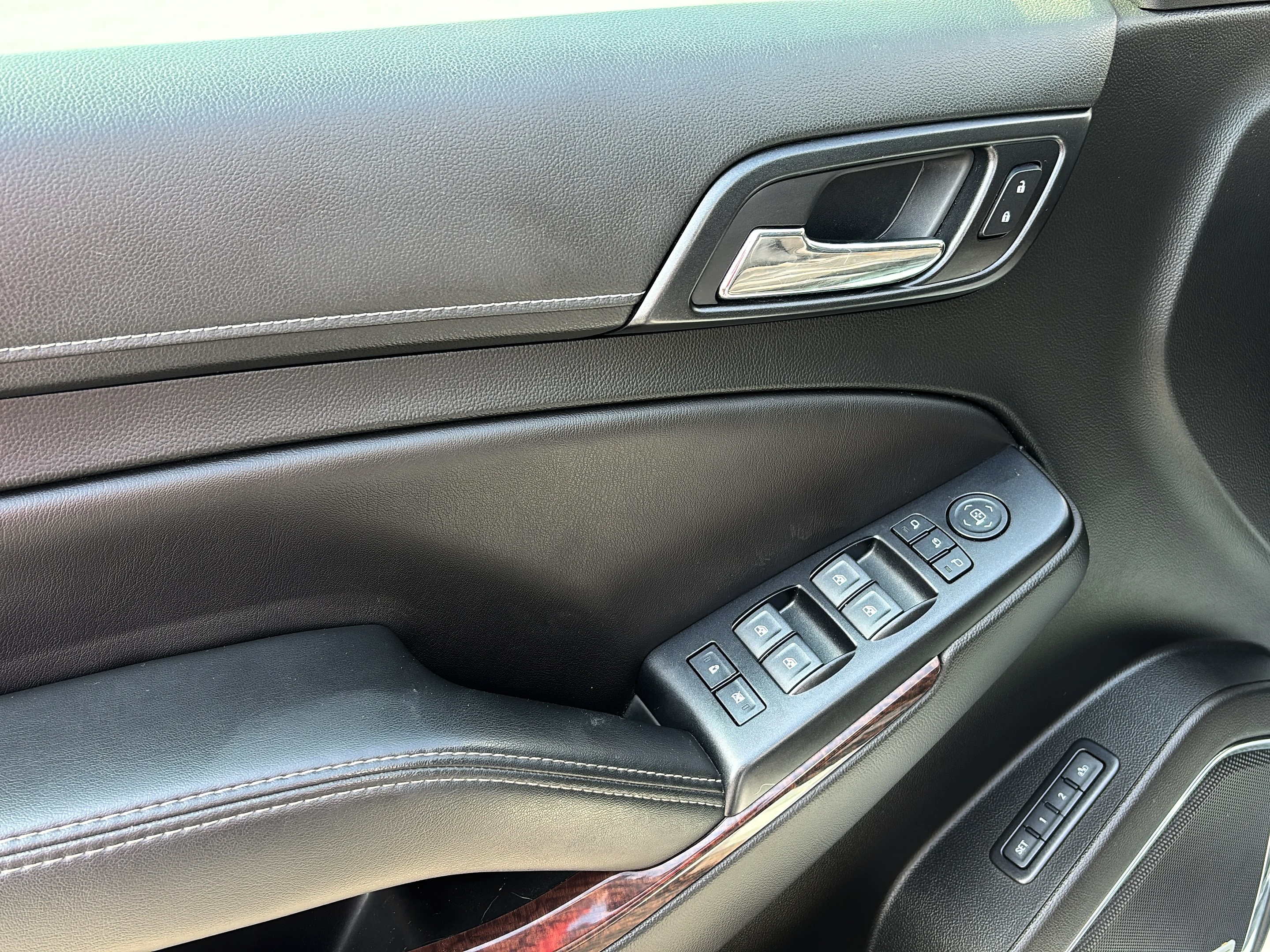 2018 GMC Yukon SLT - Photo 16