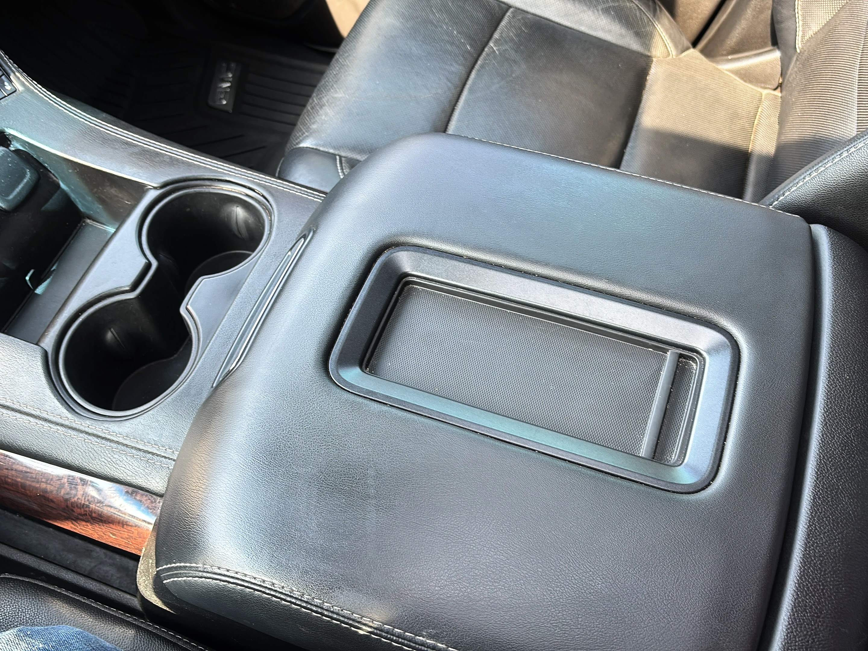 2018 GMC Yukon SLT - Photo 25