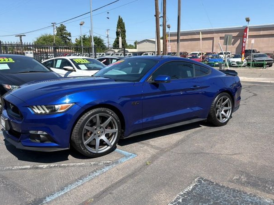 2016 Ford Mustang GT Coupe Premium's photo