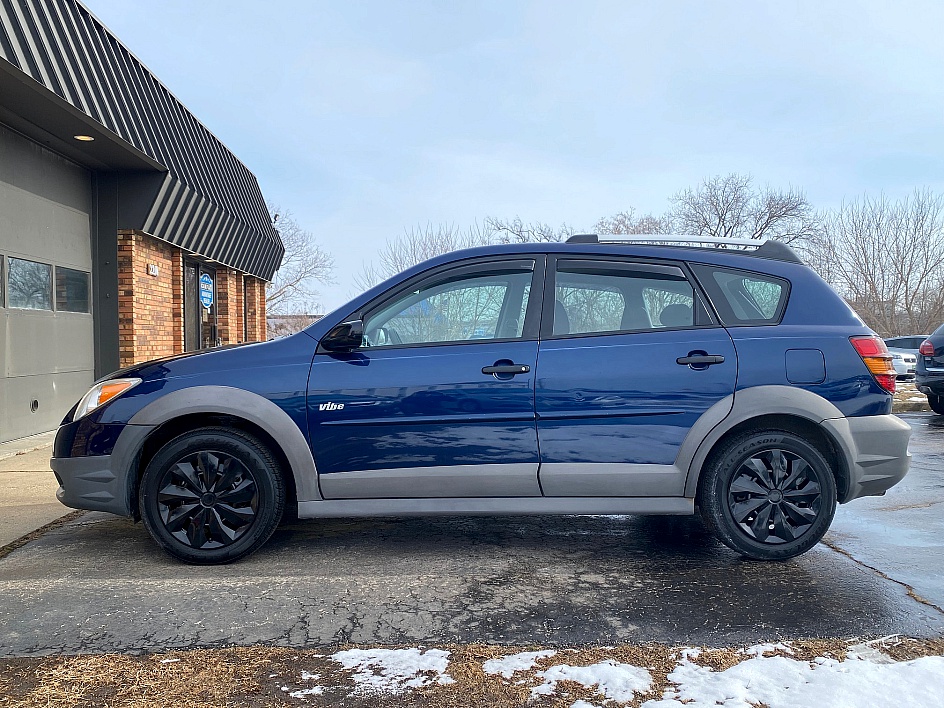 2006 Pontiac Vibe Base