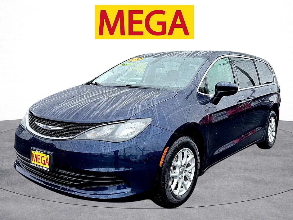 2020 Chrysler Voyager LX