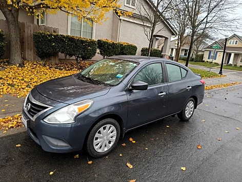 2015 Nissan Versa Sedan SV