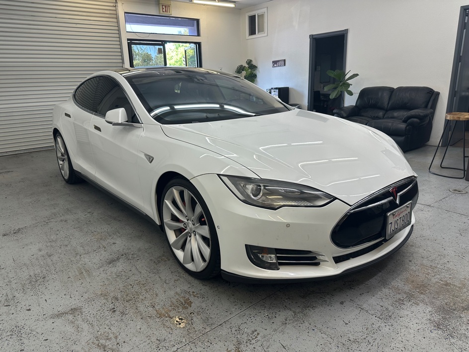 2014 Tesla Model S 85 kWh's photo