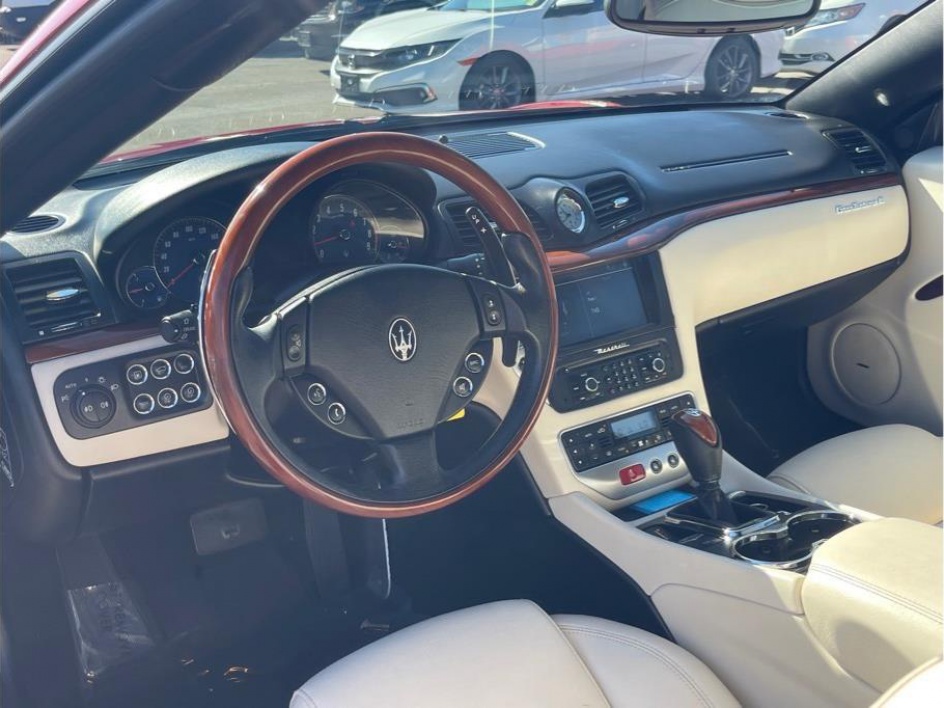 2012 Maserati GranTurismo S - Photo 9