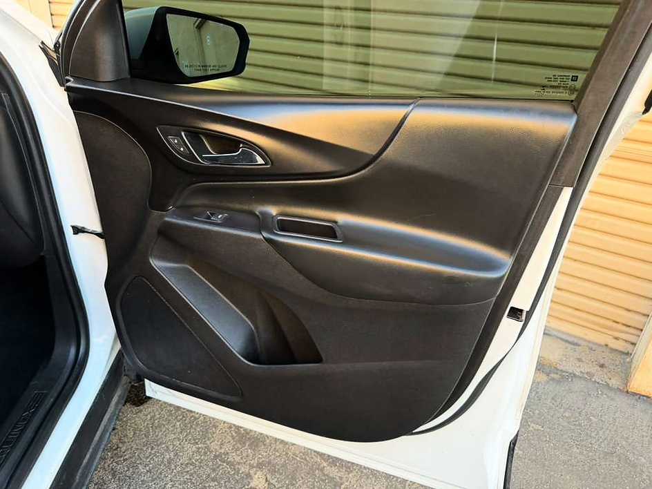 2018 Chevrolet Equinox LT - Photo 28
