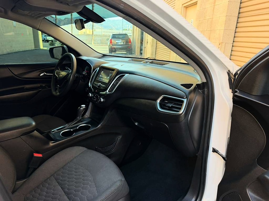 2018 Chevrolet Equinox LT - Photo 27