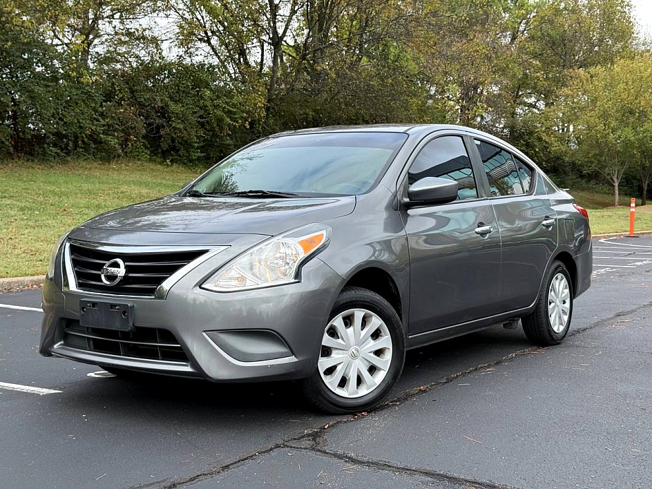 2016 Nissan Versa Sedan SV