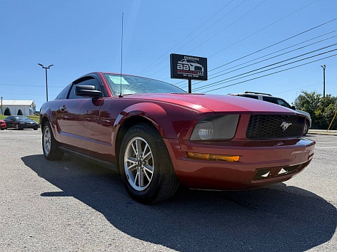 2007 Ford Mustang Deluxe