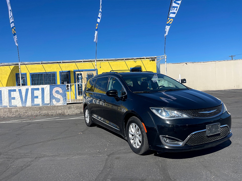2019 Chrysler Pacifica Touring L