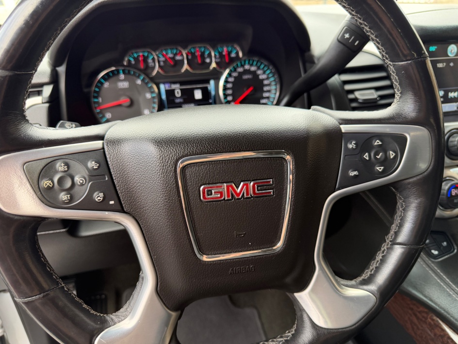 2017 GMC Yukon SLT - Photo 26