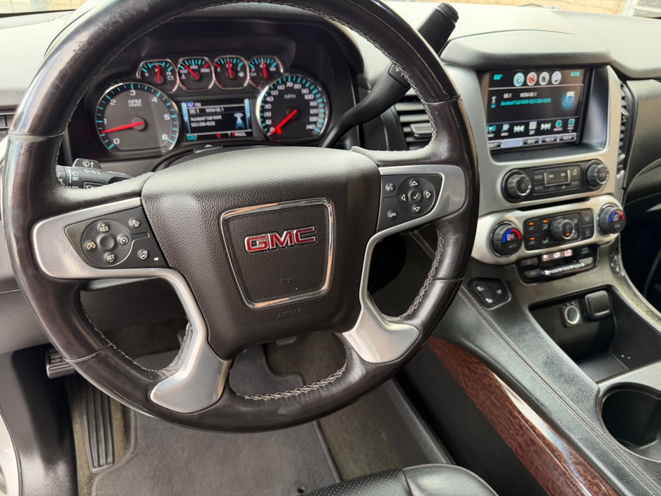 2017 GMC Yukon SLT - Photo 25