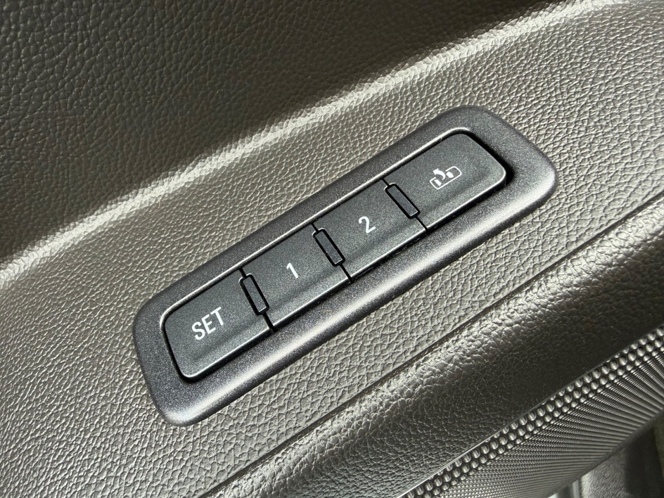 2017 GMC Yukon SLT - Photo 22