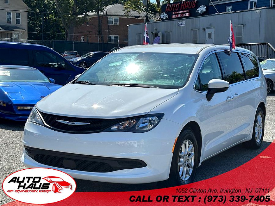 2021 Chrysler Voyager LX