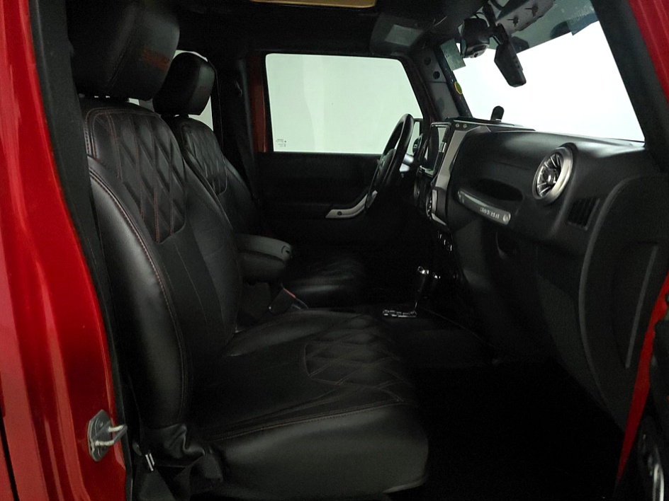 2014 Jeep Wrangler Unlimited Rubicon - Photo 25