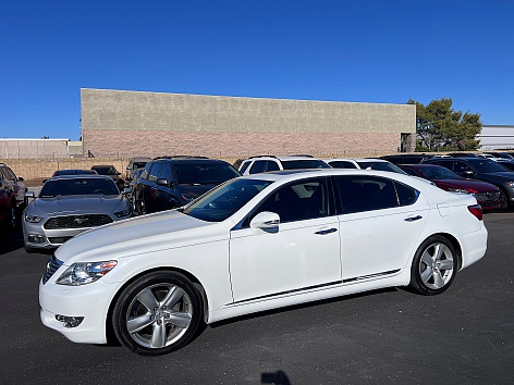 2010 Lexus LS L's photo