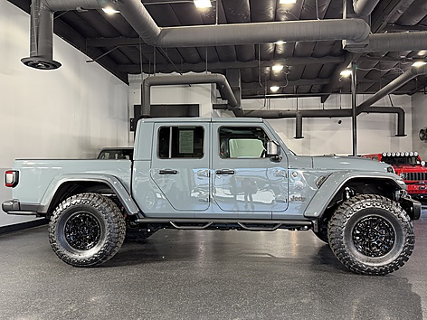 2025 Jeep Gladiator