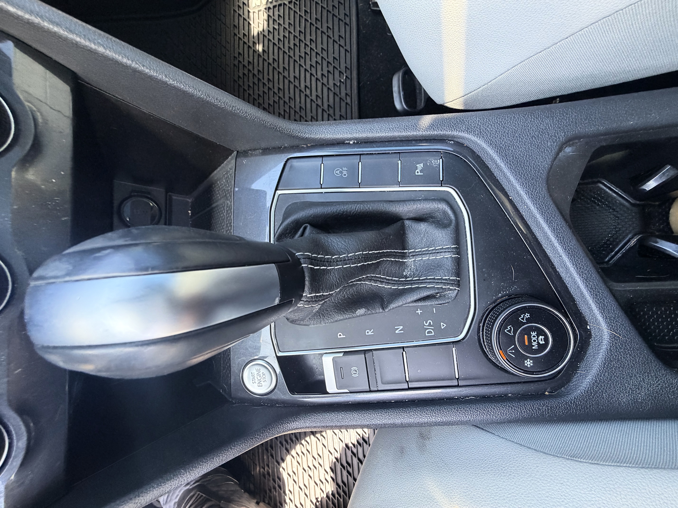 2021 Volkswagen Tiguan SE R-LINE BLACK - Photo 21