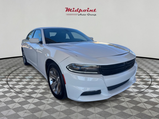 2018 Dodge Charger SXT Plus's photo