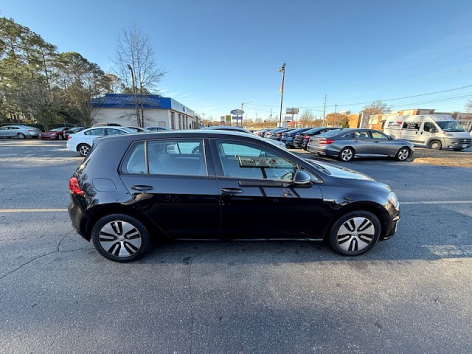2016 Volkswagen e-Golf e-Golf SE - Photo 12