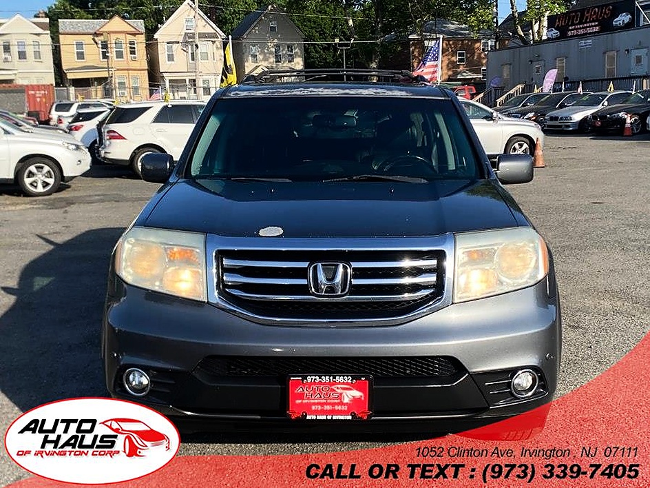 2013 Honda Pilot Touring 4WD w/ NAVI and RES's photo