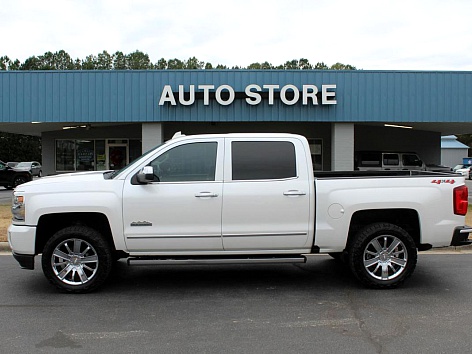 2018 Chevrolet Silverado 1500 High Country's photo