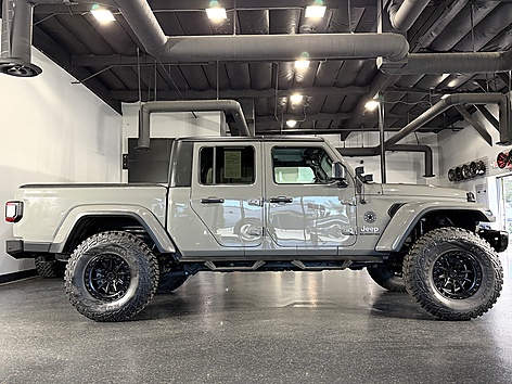 2020 Jeep Gladiator Overland's photo