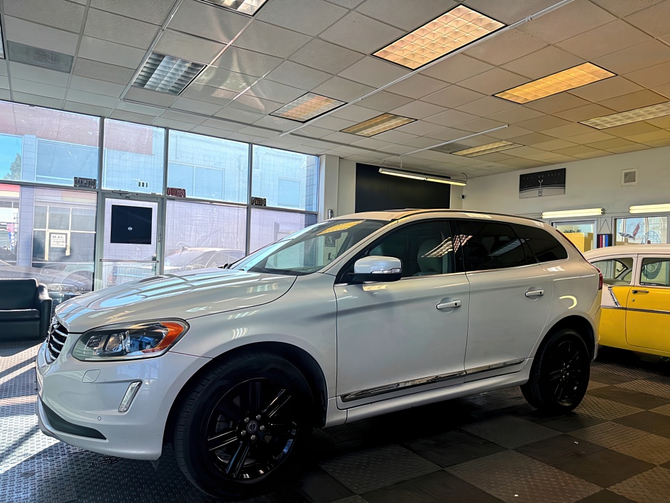 2016 Volvo XC60's photo