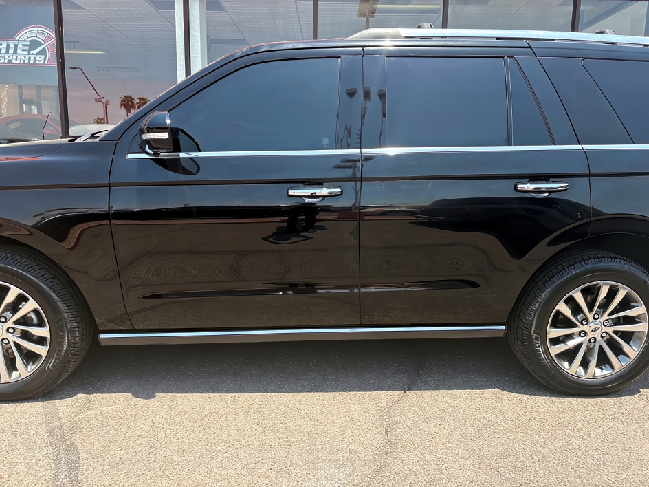 2018 Ford Expedition Limited photo 2