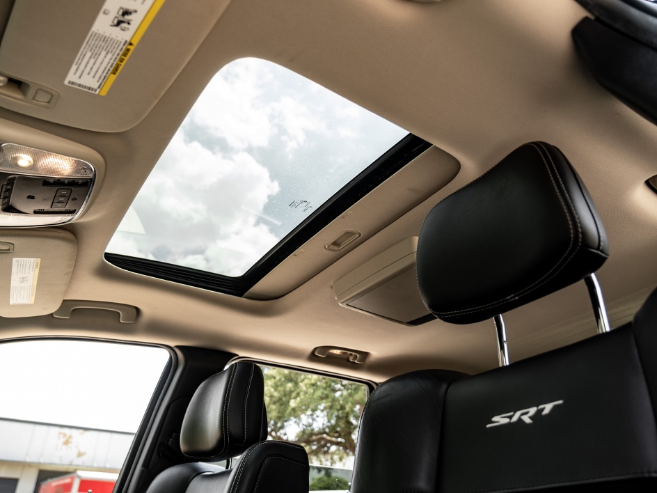 2012 Jeep Grand Cherokee SRT8 photo 3