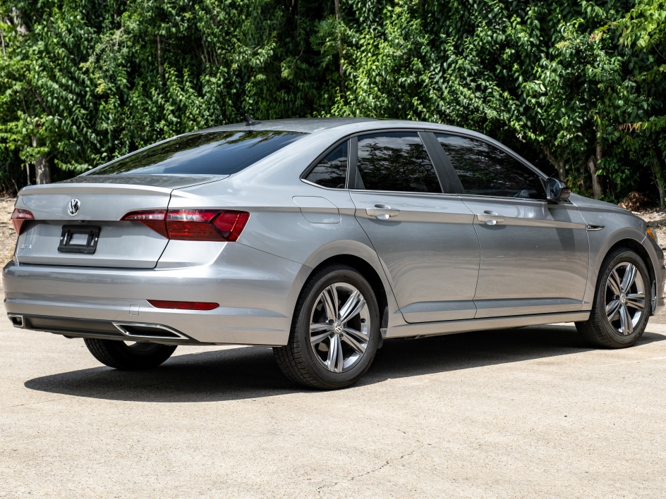 2020 Volkswagen Jetta R-Line photo 8