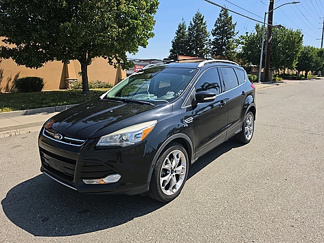 2013 Ford Escape Titanium 4WD's photo
